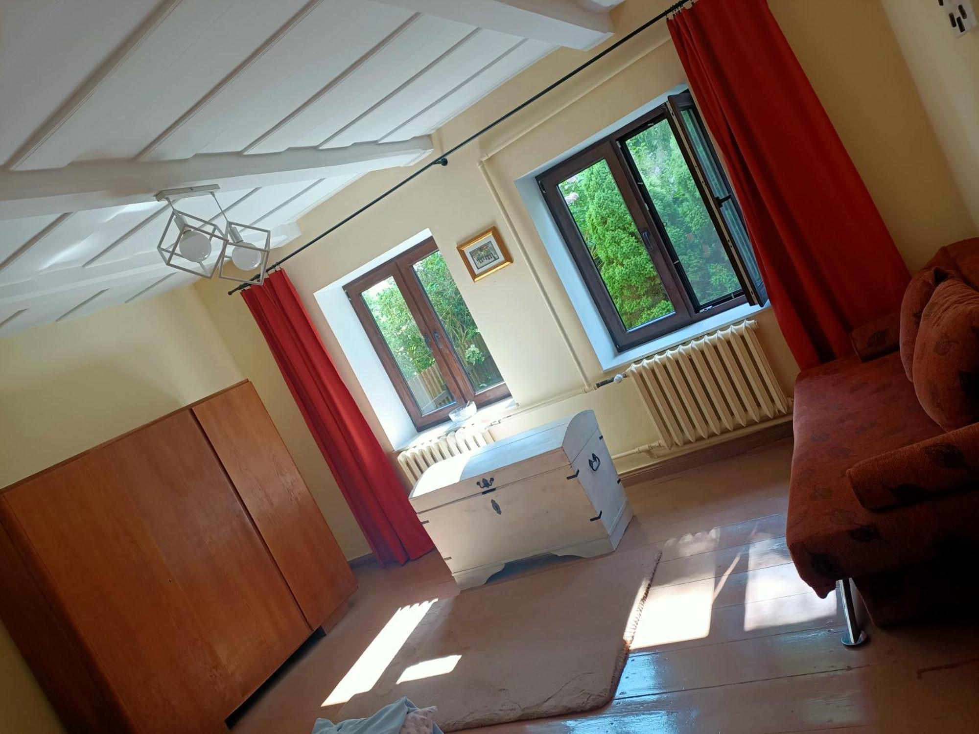 Zuzula Holiday home